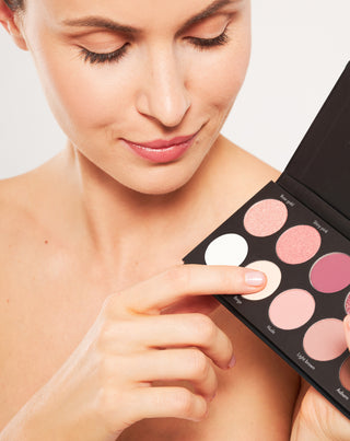 Paleta 10 trwałych cieni do powiek w klasycznych odcieniach Basic Eyeshadow Palette Nutridome - 2